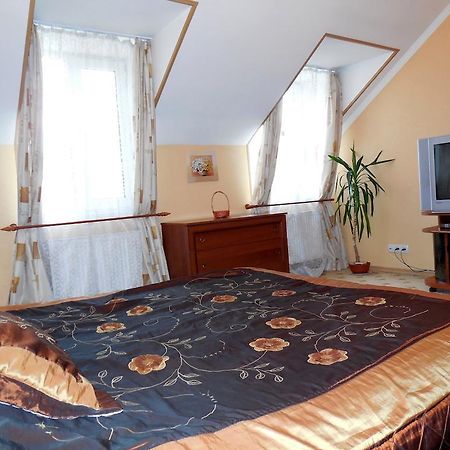 Ekaterininskaya Apartments Odessa Rum bild