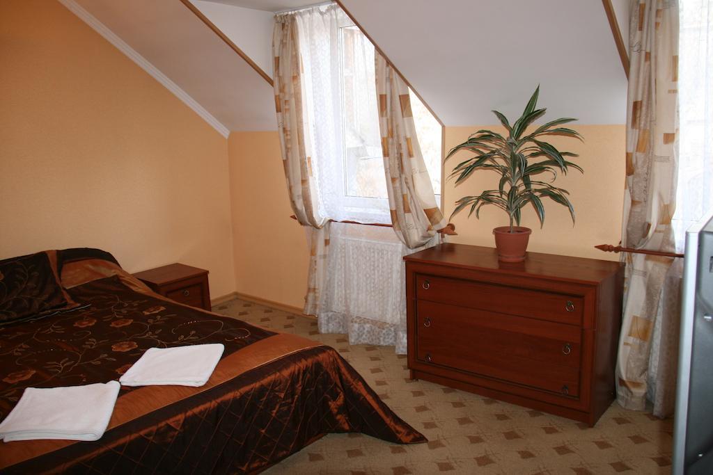 Ekaterininskaya Apartments Odessa Rum bild